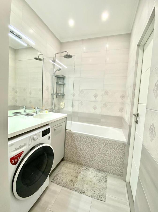 Vip Apartment In Odessa Zewnętrze zdjęcie